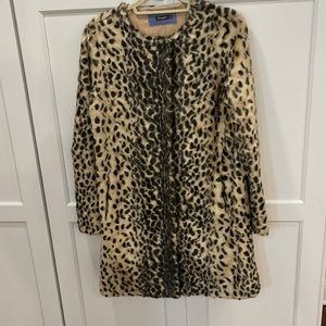 J. McLaughlin Faux Fur Coat Beige Leopard- Women Med